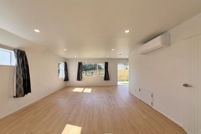 Photo of property in 4/16 Gaye Crescent, Otara, Auckland, 2023