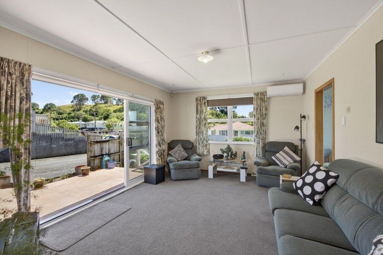 Photo of property in 26 Clearmont Crescent, Blagdon, New Plymouth, 4310
