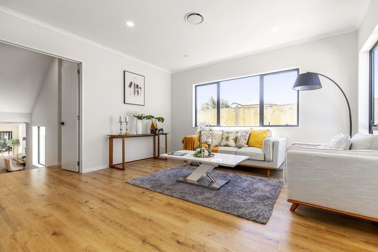 Photo of property in 2a Hughs Way, Flat Bush, Auckland, 2019