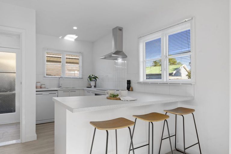 Photo of property in 5 Croziers Road, St Albans, Christchurch, 8052