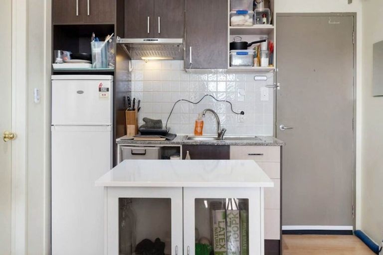 Photo of property in 5j/17 Crown Lynn Place, New Lynn, Auckland, 0600