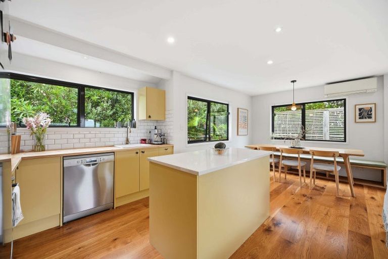 Photo of property in 2/14 Mozeley Avenue, Devonport, Auckland, 0624