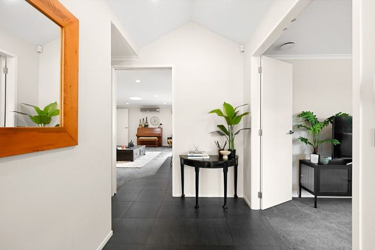 Photo of property in 5 Mosslea Court, Rototuna North, Hamilton, 3210