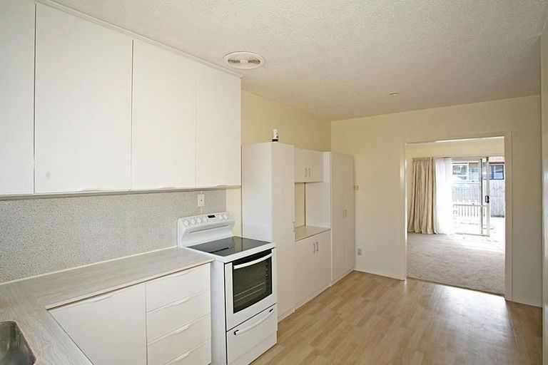 Photo of property in 3/12 Peer Street, Upper Riccarton, Christchurch, 8041