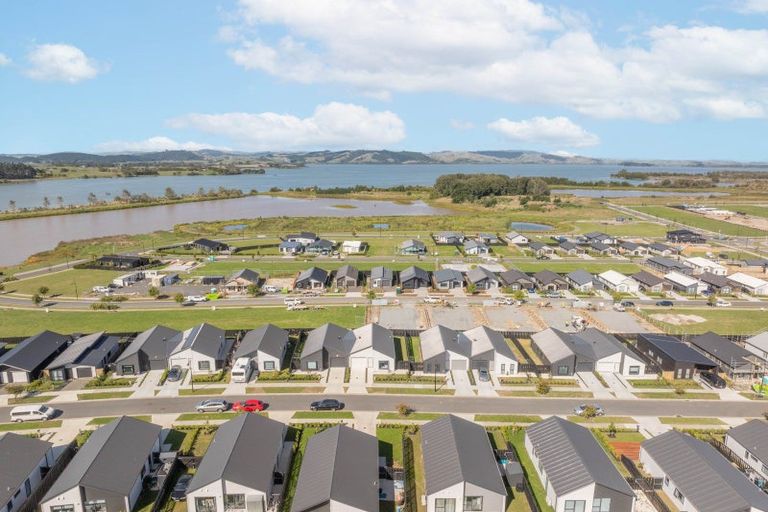 Photo of property in 2 Bittern Road, Te Kauwhata, 3710