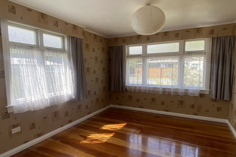 Photo of property in 7 Canterbury Street, Picton, 7220