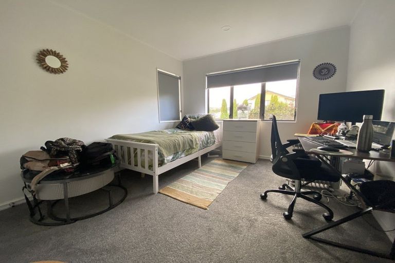 Photo of property in 6b Claverton Grove, Churton Park, Wellington, 6037