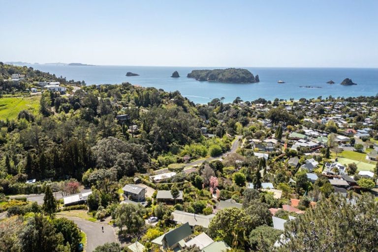 Photo of property in 8 Patricia Place, Hahei, Whitianga, 3591