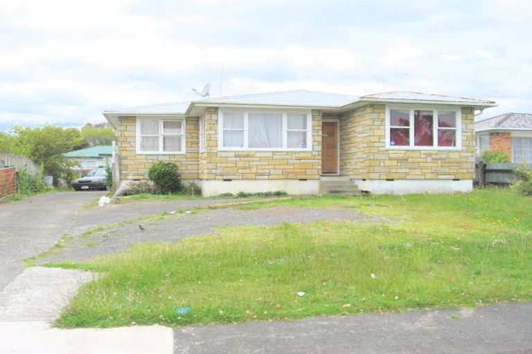 Photo of property in 16 Royal Arch Place, Rosehill, Papakura, 2113