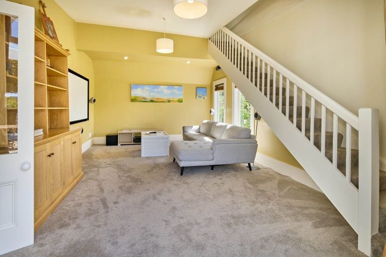 Photo of property in 52 Central Terrace, Kelburn, Wellington, 6012