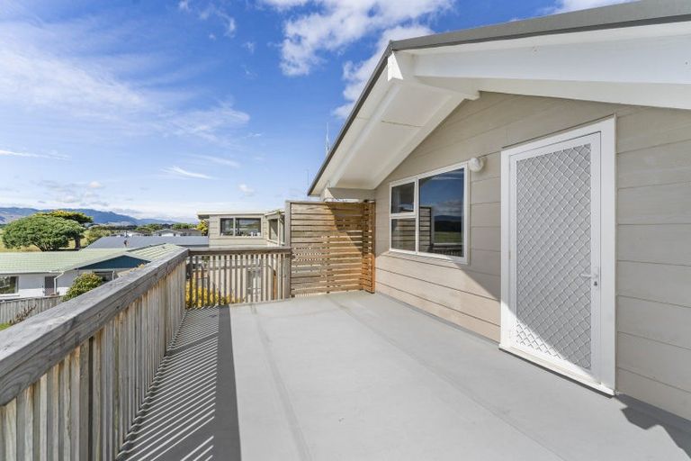 Photo of property in 18 Robert Mckeen Street, Otaki Beach, Otaki, 5512