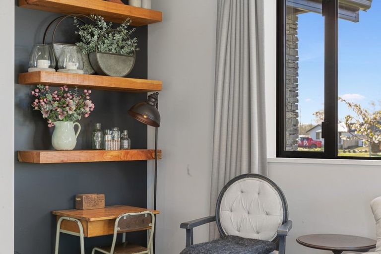 Photo of property in 48 Te Hurunui Drive, Pegasus, 7612