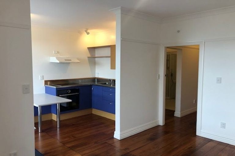 Photo of property in 9 Connaught Terrace, Brooklyn, Wellington, 6021