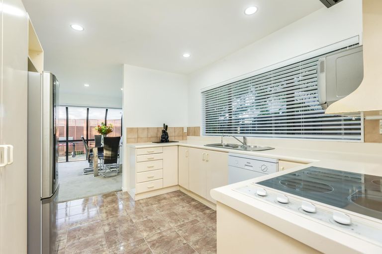 Photo of property in 2/57 Hoteo Avenue, Papatoetoe, Auckland, 2025