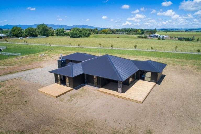 Photo of property in 167 Spur Road West, Colyton, Feilding, 4775