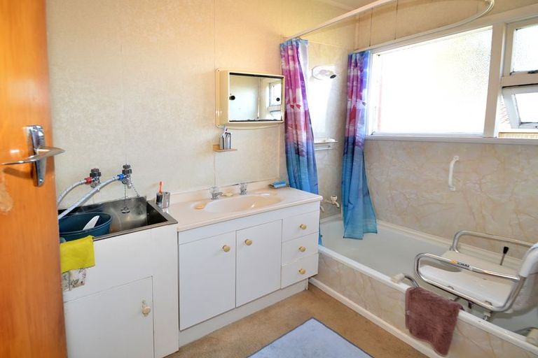 Photo of property in 32a Eastbourne Street, Caversham, Dunedin, 9012