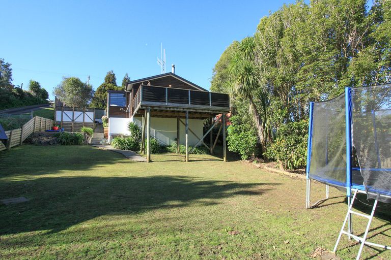 Photo of property in 11 East Street, Raglan, 3225