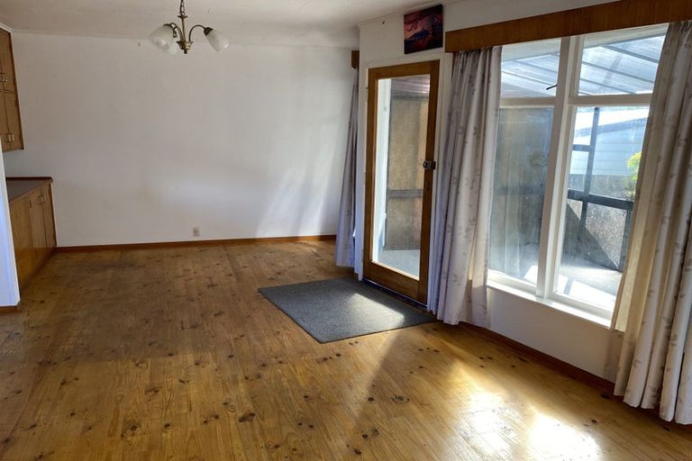 Photo of property in 6b Empire Road, Orewa, 0931