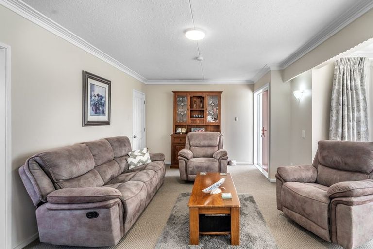 Photo of property in 63 Edinburgh Crescent, Waikiwi, Invercargill, 9810