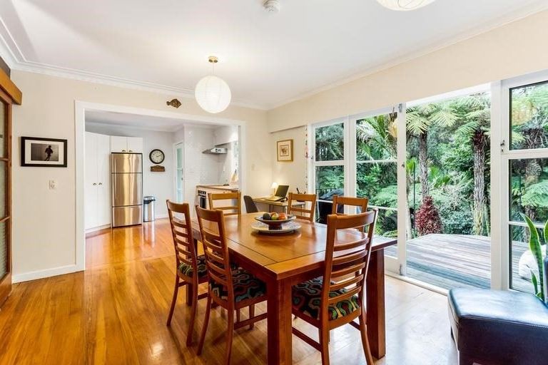 Photo of property in 13 Sylvan Valley Avenue, Titirangi, Auckland, 0604