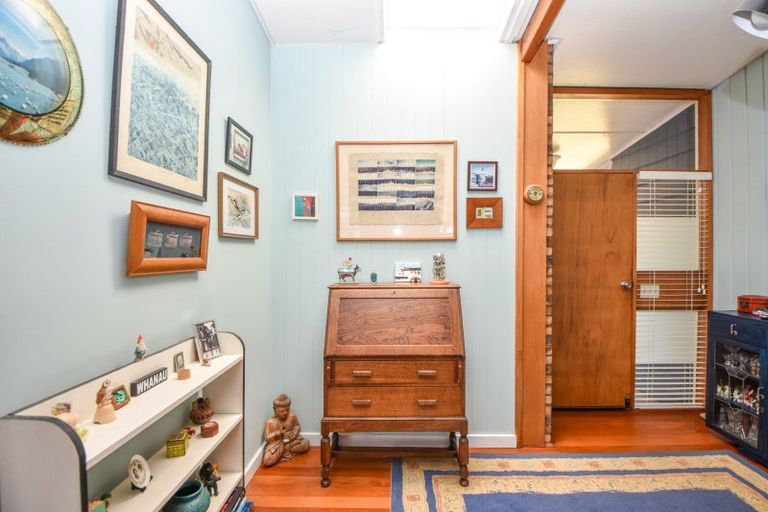 Photo of property in 22 Victoria Street, Carterton, 5713