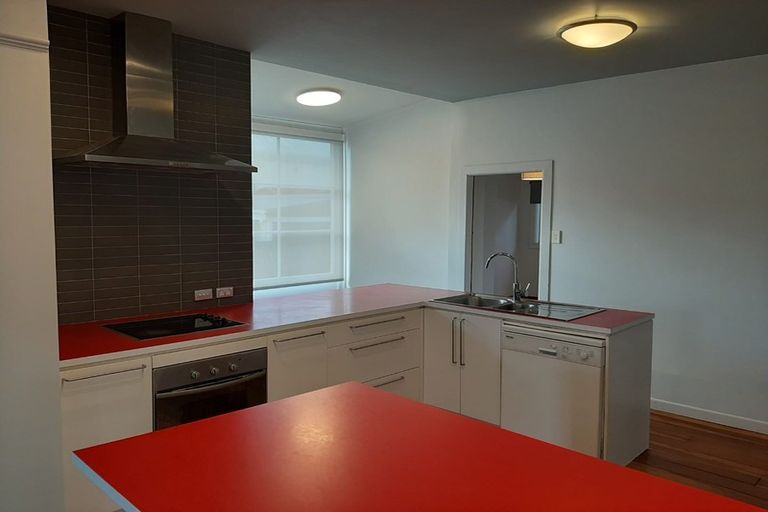 Photo of property in 31 Garelja Road, Henderson, Auckland, 0612