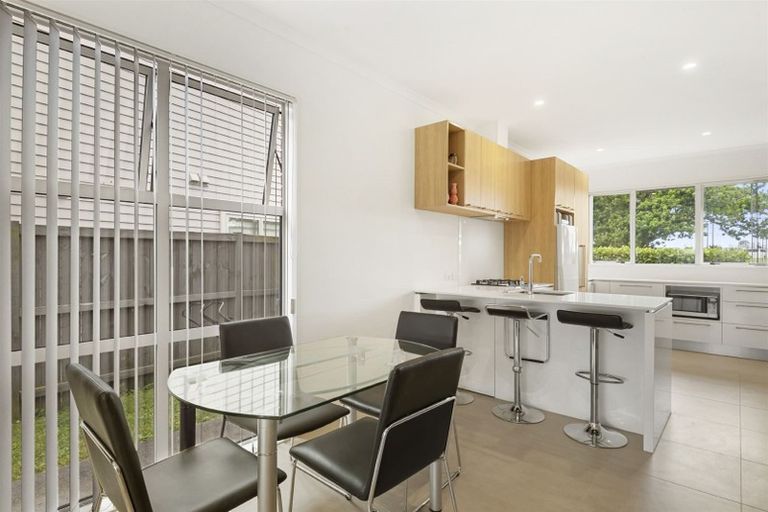 Photo of property in 37 Whenuapai Drive, Whenuapai, Auckland, 0618