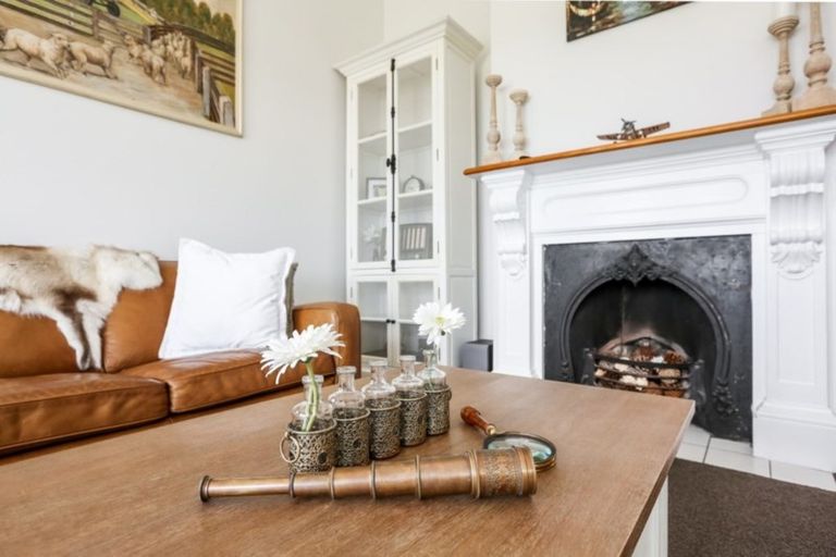 Photo of property in 9 Simla Terrace, Hospital Hill, Napier, 4110