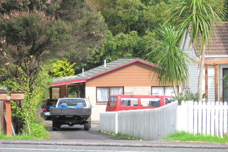 Photo of property in 37 View Road, Henderson, Auckland, 0612