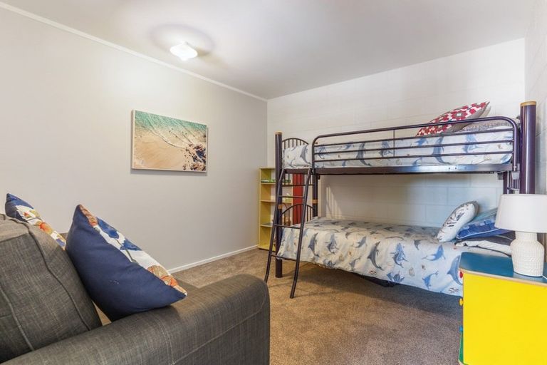 Photo of property in 12a Fishermans Bend, Whiritoa, Whangamata, 3691