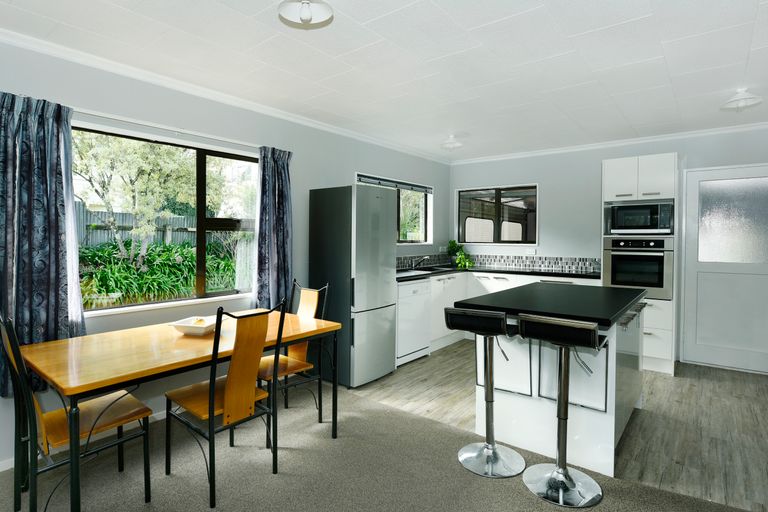 Photo of property in 1/25 Tipahi Street, Nelson South, Nelson, 7010