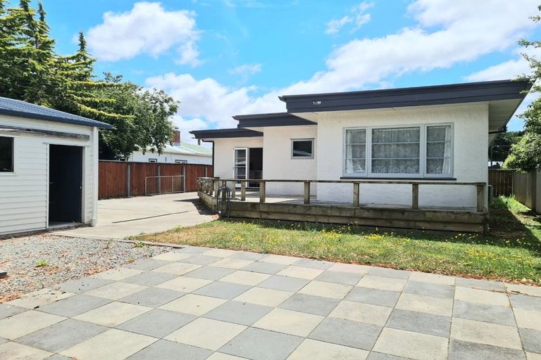 Photo of property in 11 Brown Street, Wallaceville, Upper Hutt, 5018