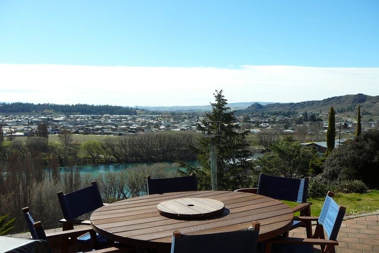 Photo of property in 58 Earnscleugh Road, Bridge Hill, Alexandra, 9320