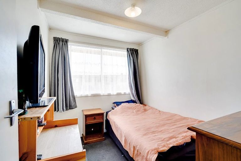 Photo of property in 9/3 Tralee Place, Hillcrest, Hamilton, 3216