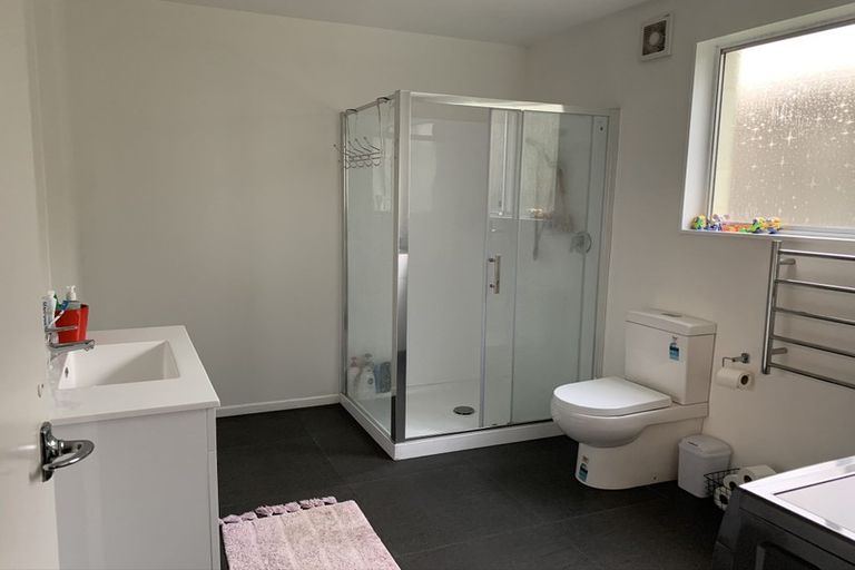 Photo of property in 1/158 Kings Crescent, Hutt Central, Lower Hutt, 5010