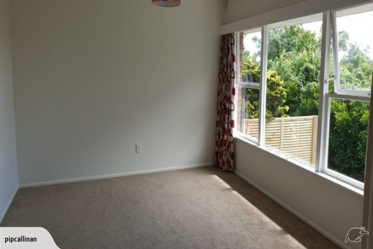 Photo of property in 2/9 Moana Avenue, Belmont, Auckland, 0622