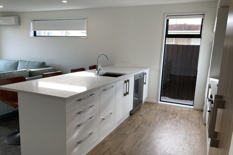 Photo of property in 52a Picton Avenue, Riccarton, Christchurch, 8011