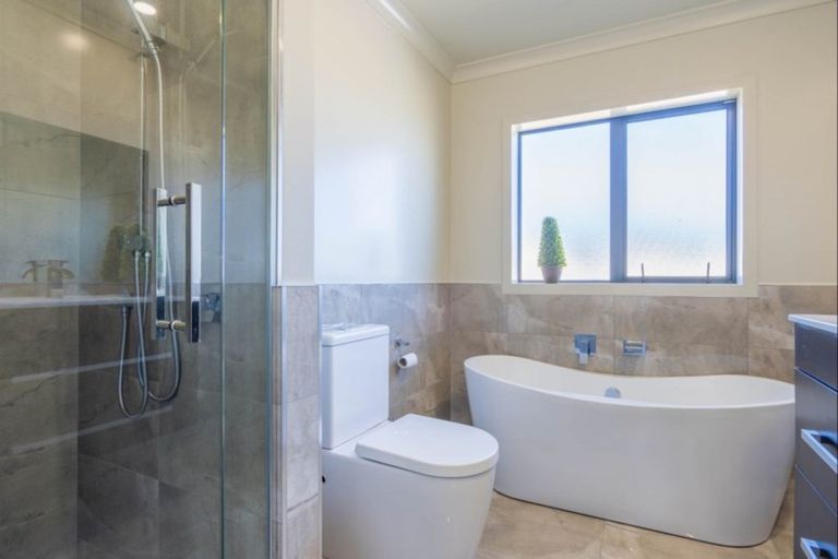 Photo of property in 11 Trusham Court, Paraparaumu, 5032
