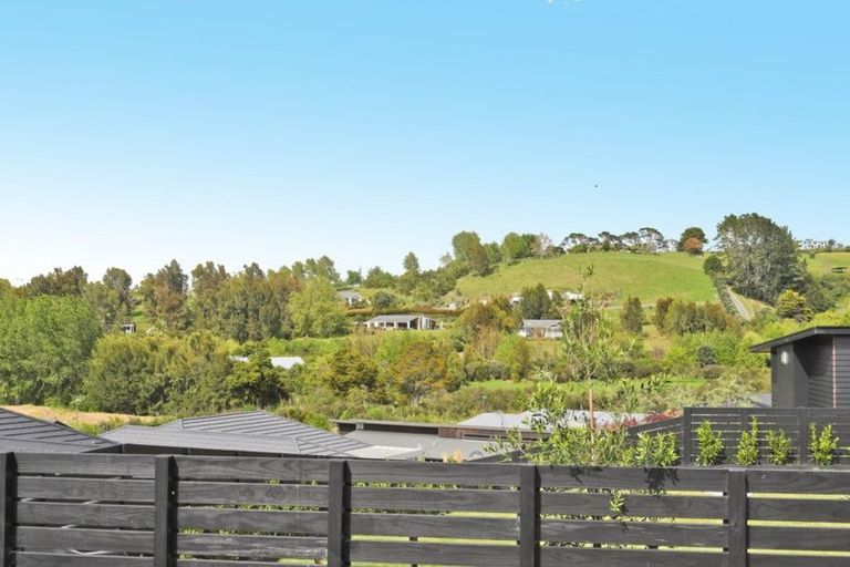 Photo of property in 12 Laly Haddon Place, Matakana, Warkworth, 0985