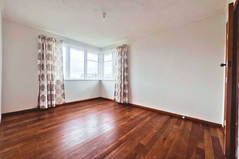 Photo of property in 78-80 Leicester Street, Cannons Creek, Porirua, 5024