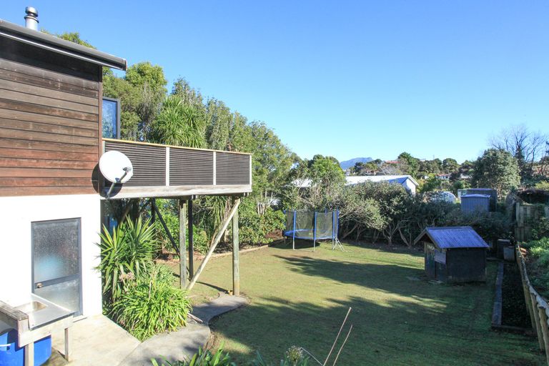 Photo of property in 11 East Street, Raglan, 3225