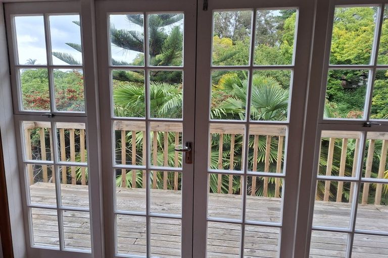 Photo of property in 39 Chaucer Road, Hospital Hill, Napier, 4110