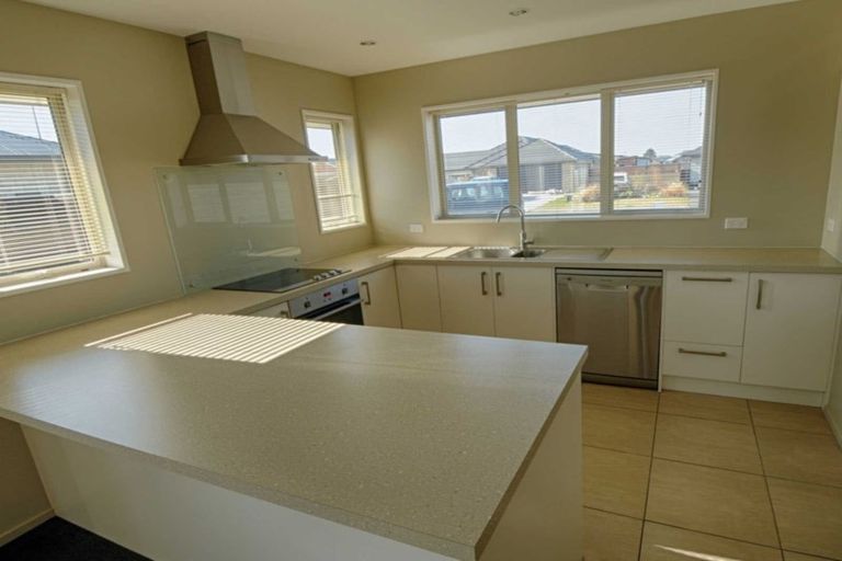 Photo of property in 11 Chestnut Place, Rangiora, 7400