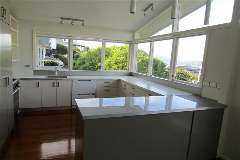 Photo of property in 46 Lohia Street, Khandallah, Wellington, 6035