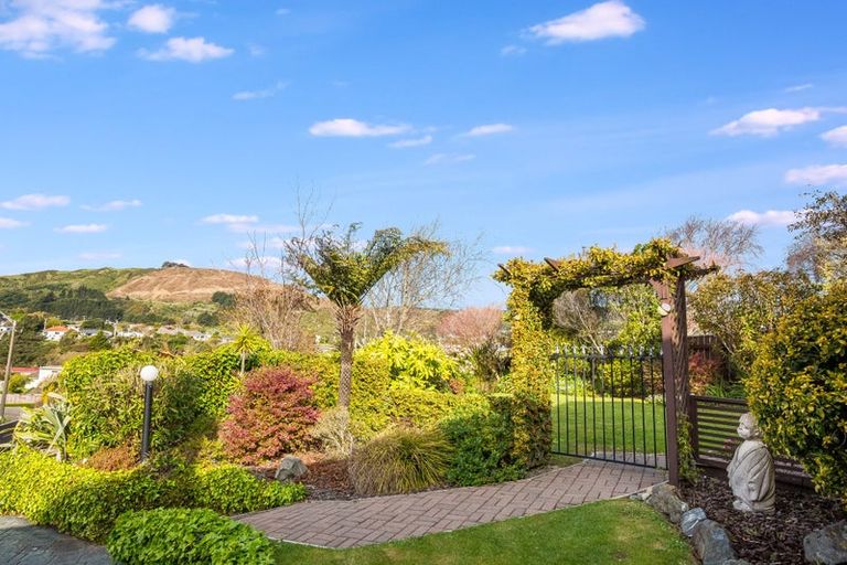 Photo of property in 351 Main Road, Tawa, Wellington, 5028