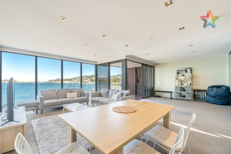 Photo of property in Patent 326 Apartments, 507s/326 Evans Bay Parade, Hataitai, Wellington, 6021