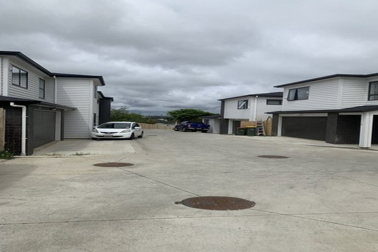 Photo of property in 98 Cardiff Road, Pakuranga, Auckland, 2010
