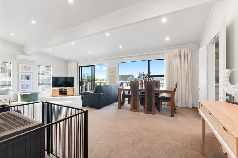 Photo of property in 17 Salmond Place, Dinsdale, Hamilton, 3204