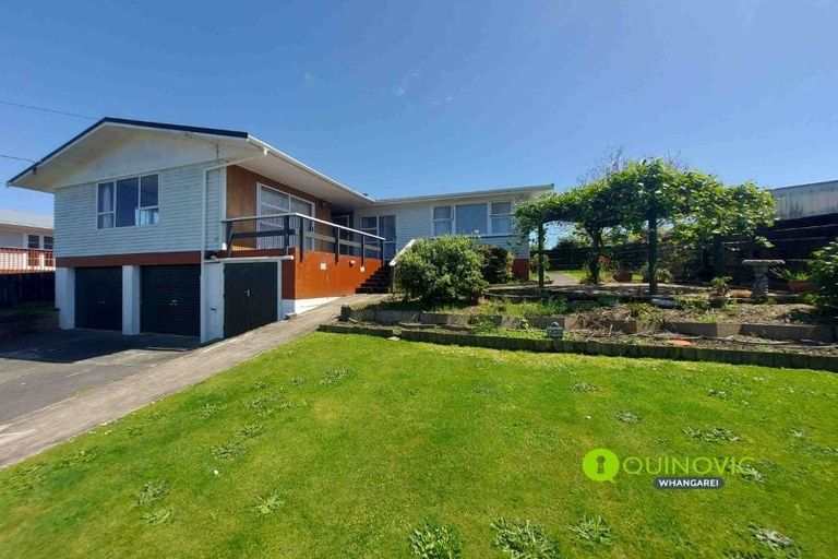 Photo of property in 76 Old Onerahi Road, Onerahi, Whangarei, 0110