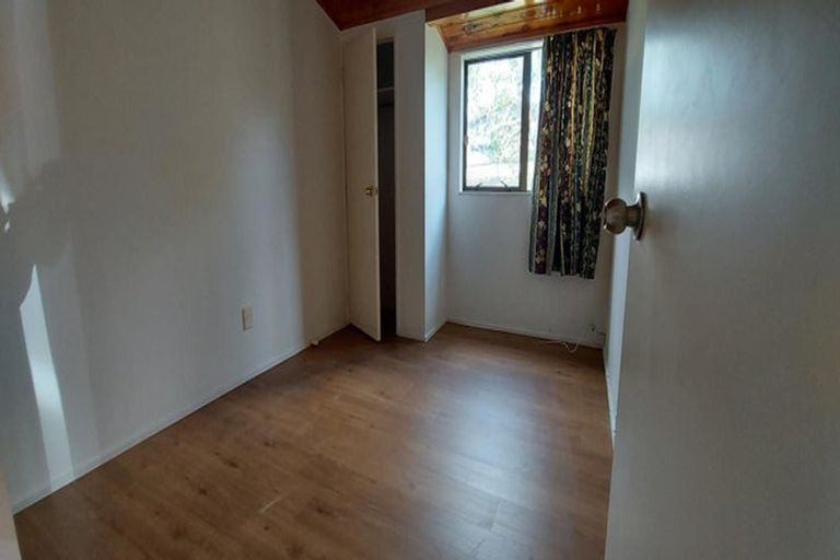 Photo of property in 13 Muriel Place, Ranui, Auckland, 0612